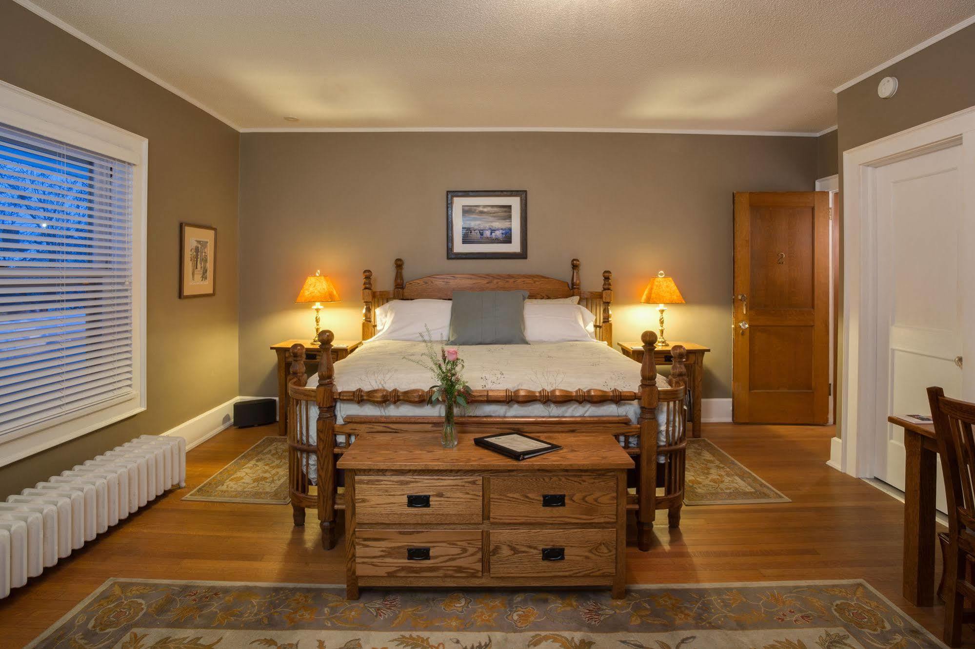 Stewart Inn Уосо Екстериор снимка